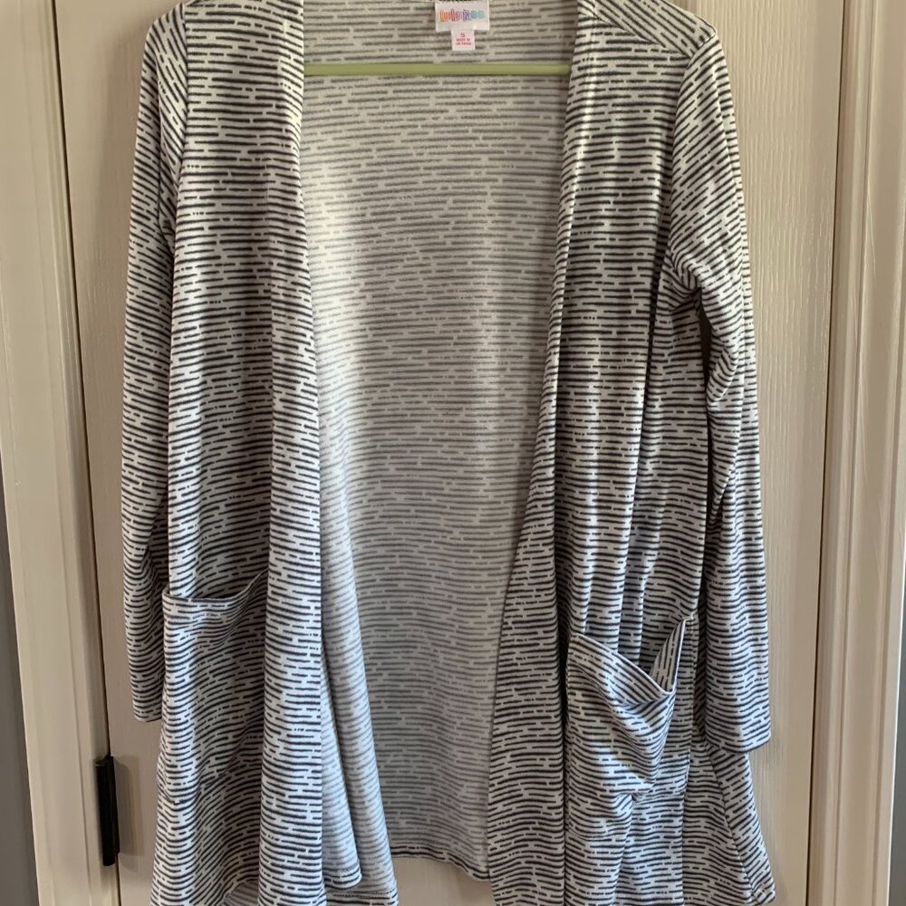Womans LuLaRoe Cardigan